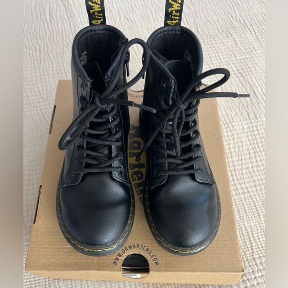 Kids' Dr. Marten’s Zavala Combat Lace Up Boot - Black - Picture 5 of 5